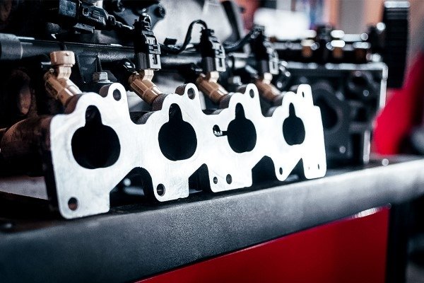 Inlet, Exhaust & Aftertreatment - Manifolds